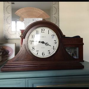 Electric Mantle Clock